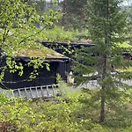 Hytta Pa Med Badestamp Сasa de vacaciones *