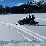 Hytta Pa Med Badestamp * Oyfjell