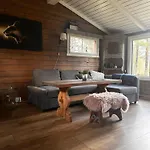 Hytta Pa Med Badestamp Сasa de vacaciones *